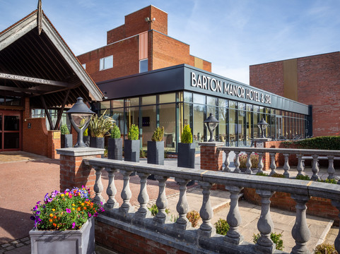 Barton Manor Hotel & Spa主图
