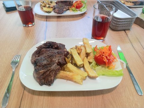 La Casa Del Suizo-官方