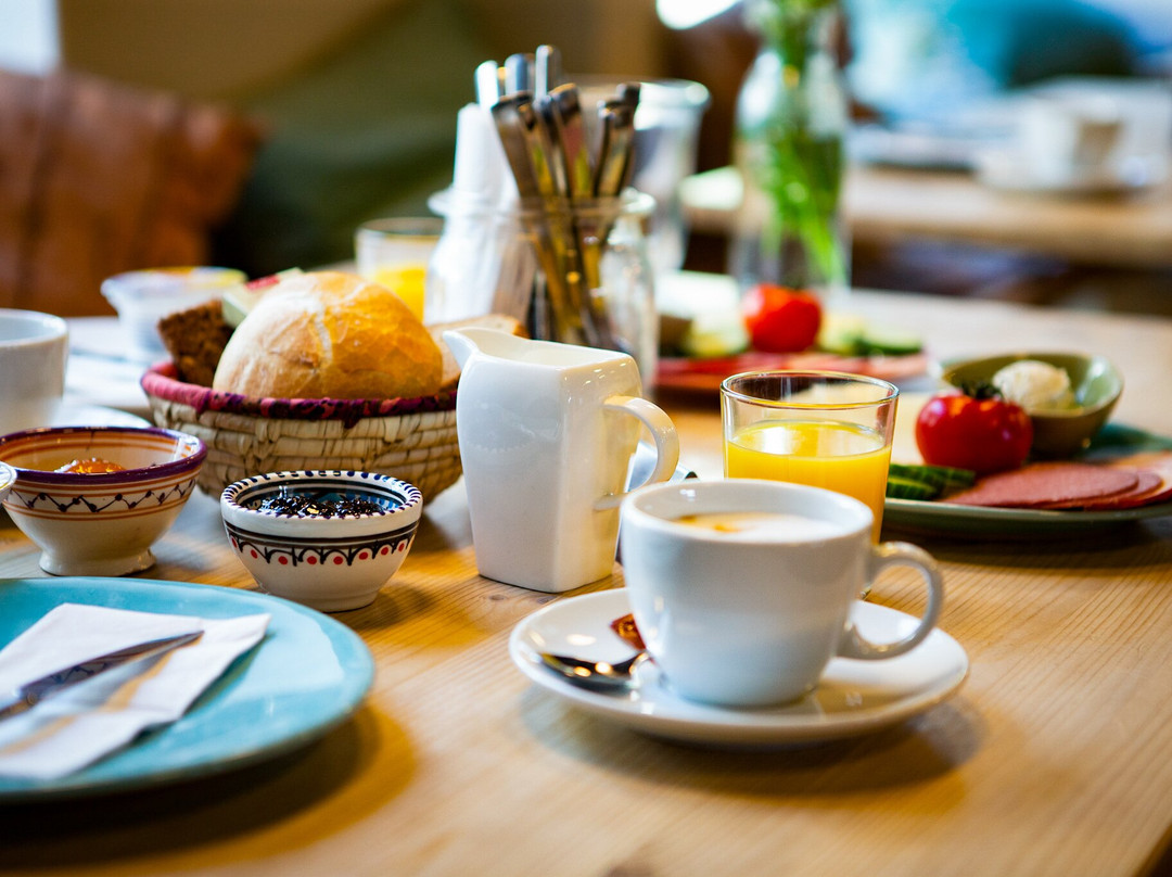 Kaffee&Kissen - Das Hofcafé am Rhein