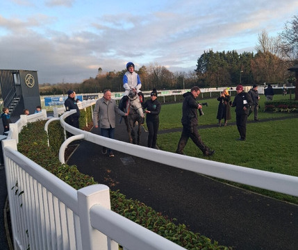 Naas Racecourse-纳斯必去景点