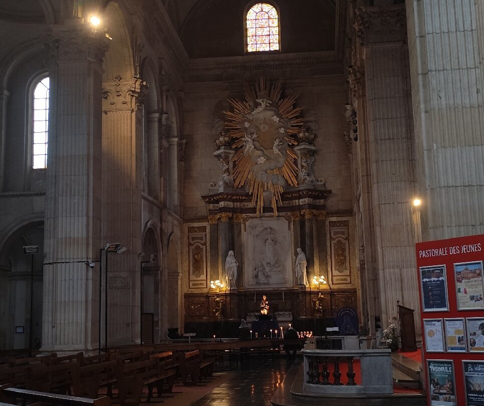 Cathedrale Notre-Dame Boulogne-Sur-Mer-滨海布洛涅必去景点