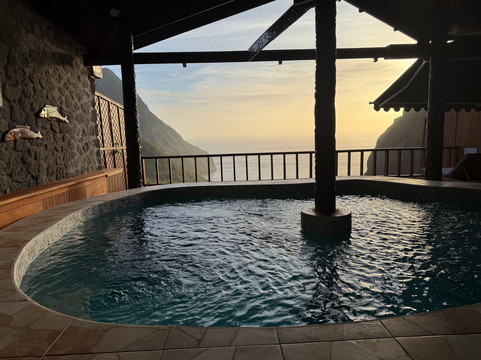 拉德拉度假酒店主图