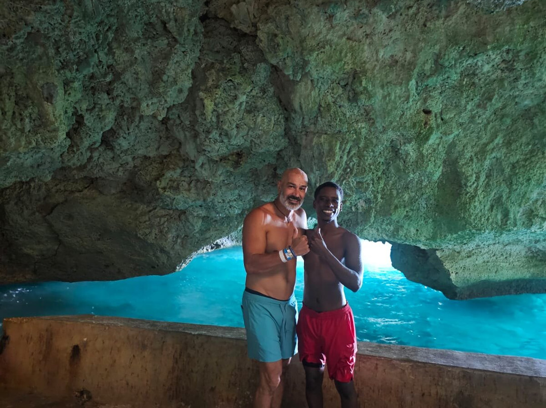 Joseph's Cave-West End必去景点