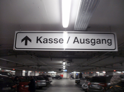 Wuppertal Hauptbahnhof-伍珀塔尔必去景点