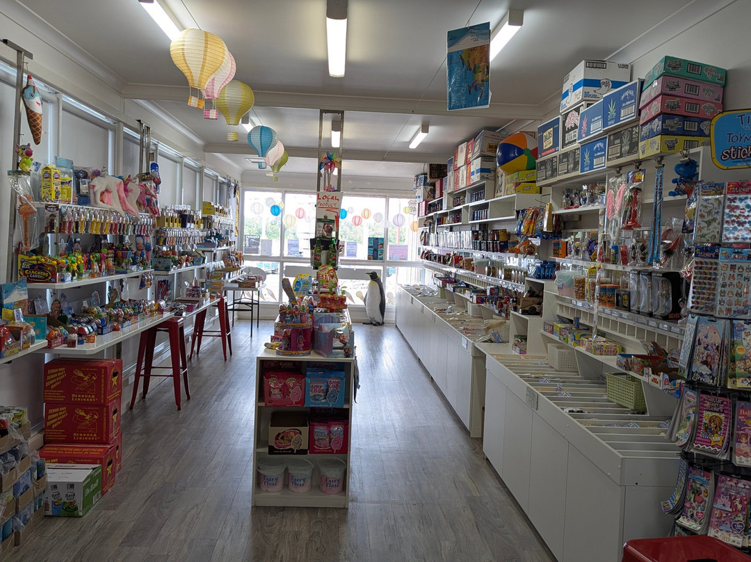 Footbridge Mini Golf, Icecream & Lolly Shop-莱克斯恩特伦斯必去景点