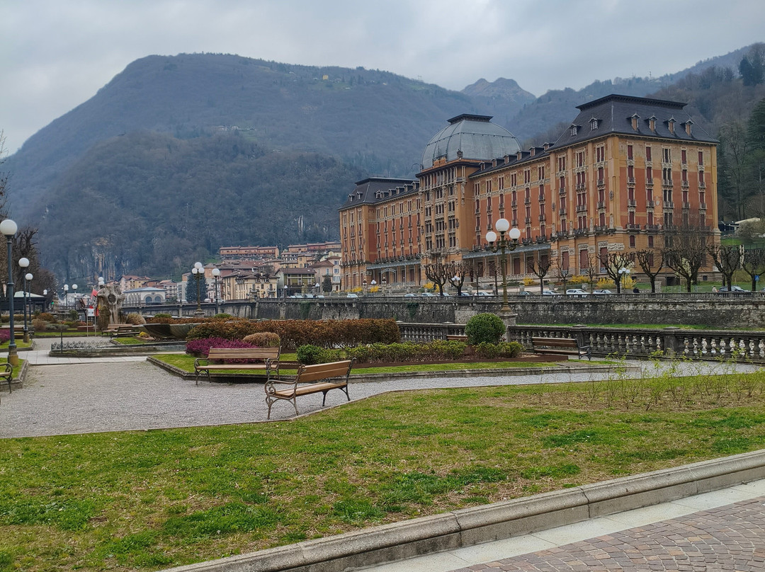 阿伏伽德罗酒店主图