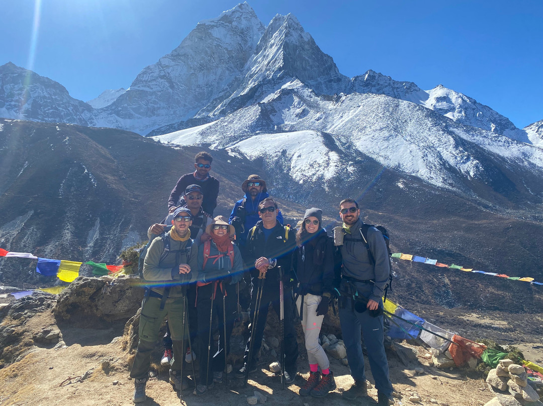 Viajes a Nepal-萨拉戈萨省必去景点