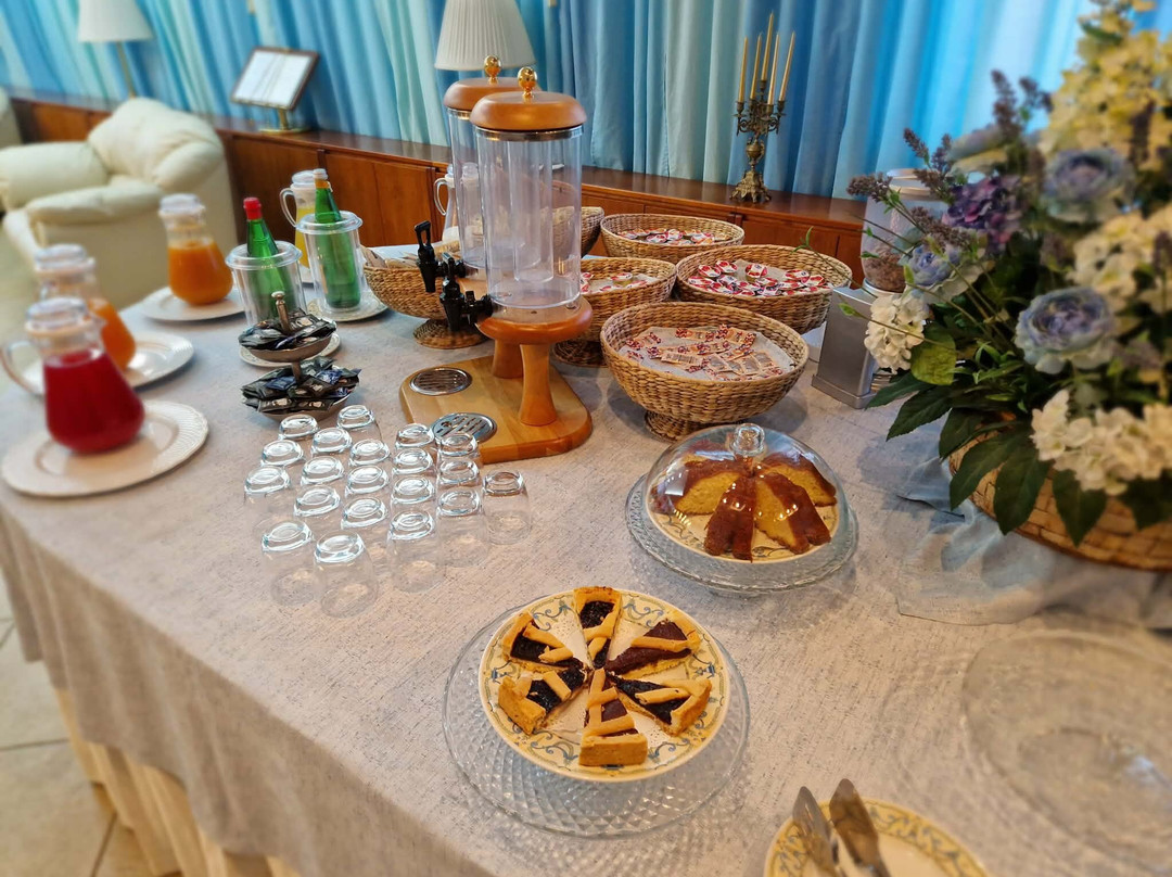马达洛尼酒店主图