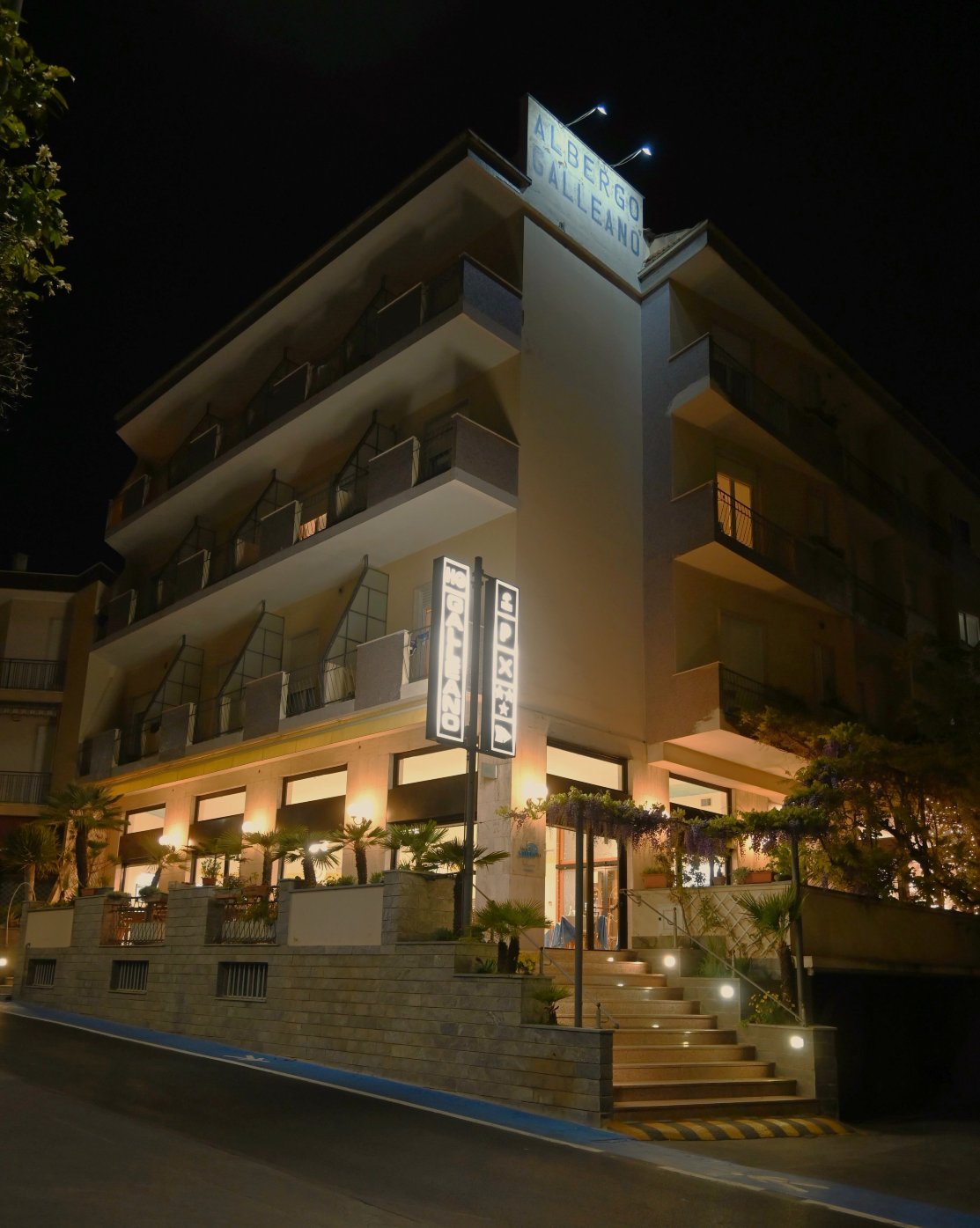 加莱诺酒店-官方