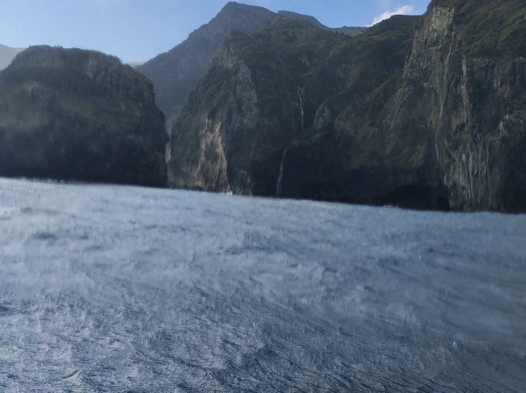 Flores by Sea-Santa Cruz das Flores必去景点