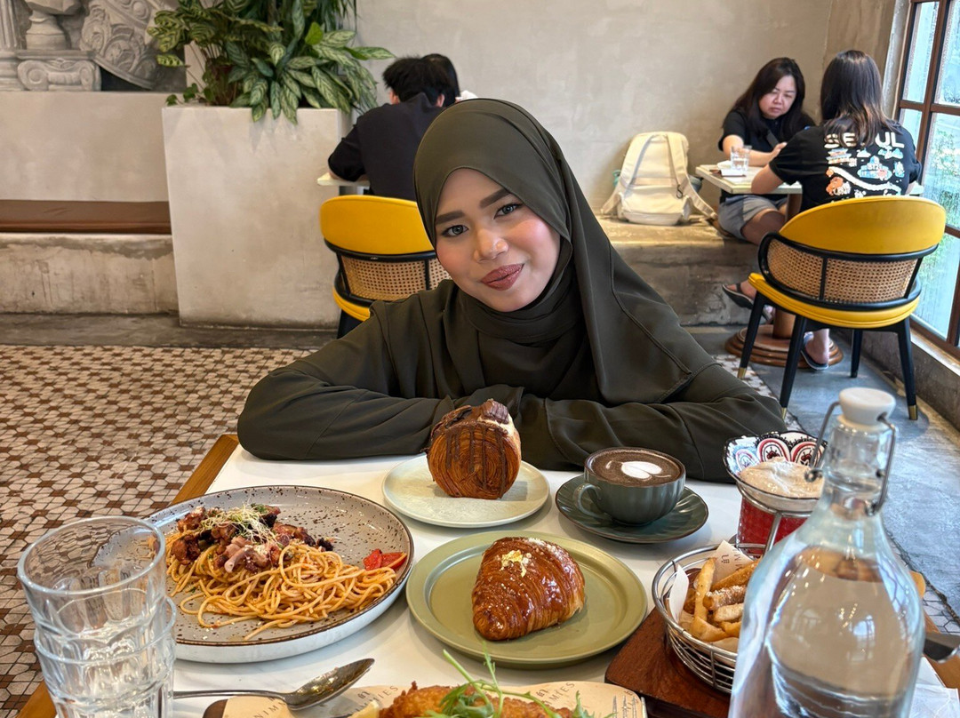 Nimmies Pastry Cafe