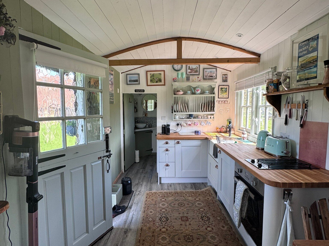 Luxury Shepherds Huts & Breakfast