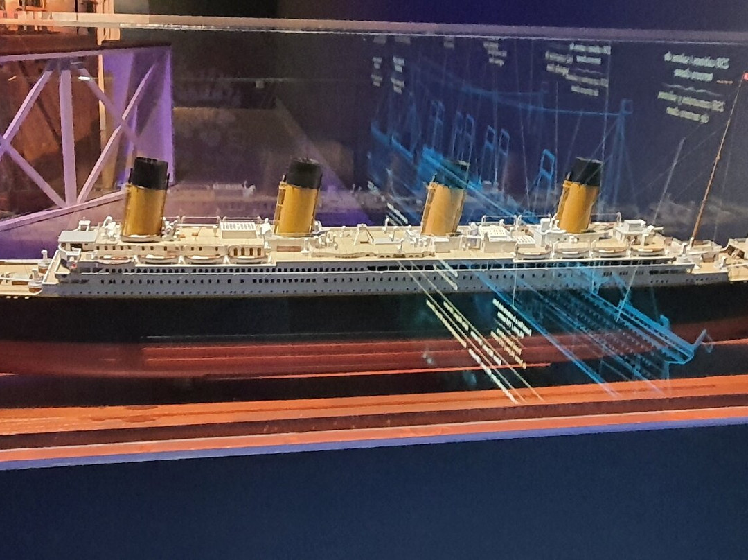 Titanic La Exposición - Valencia-阿尔沃拉亚镇必去景点