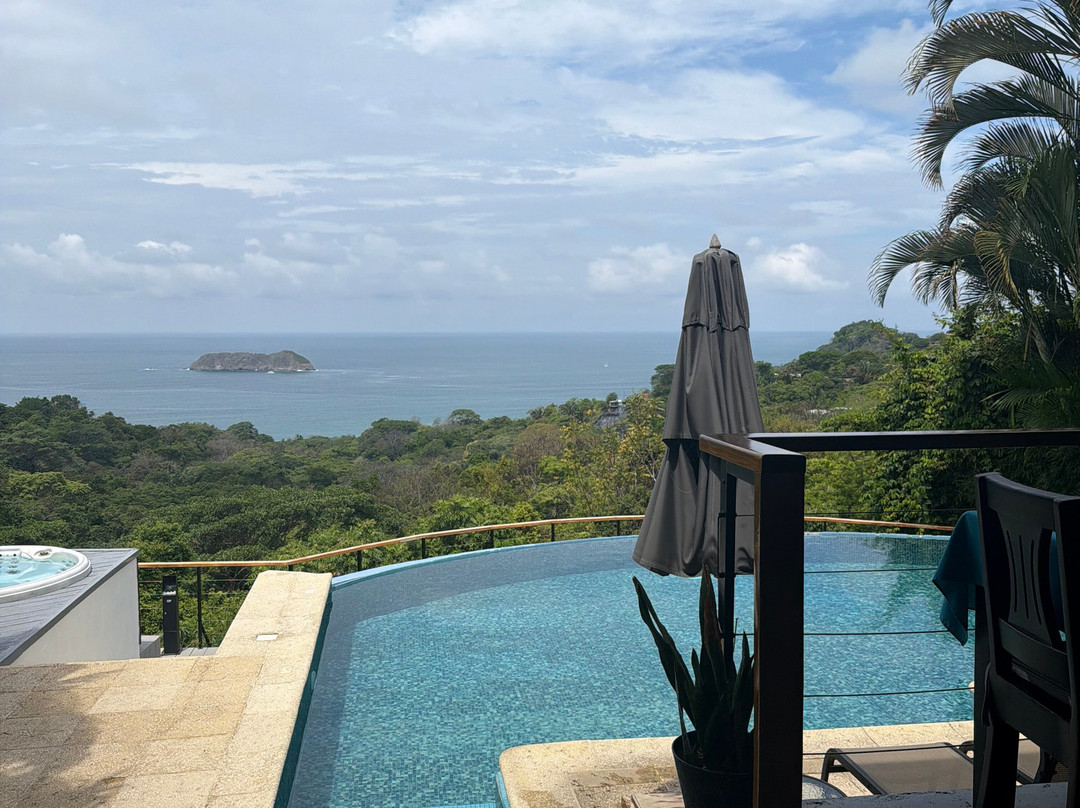 Villa Roca Boutique Resort & Suites主图