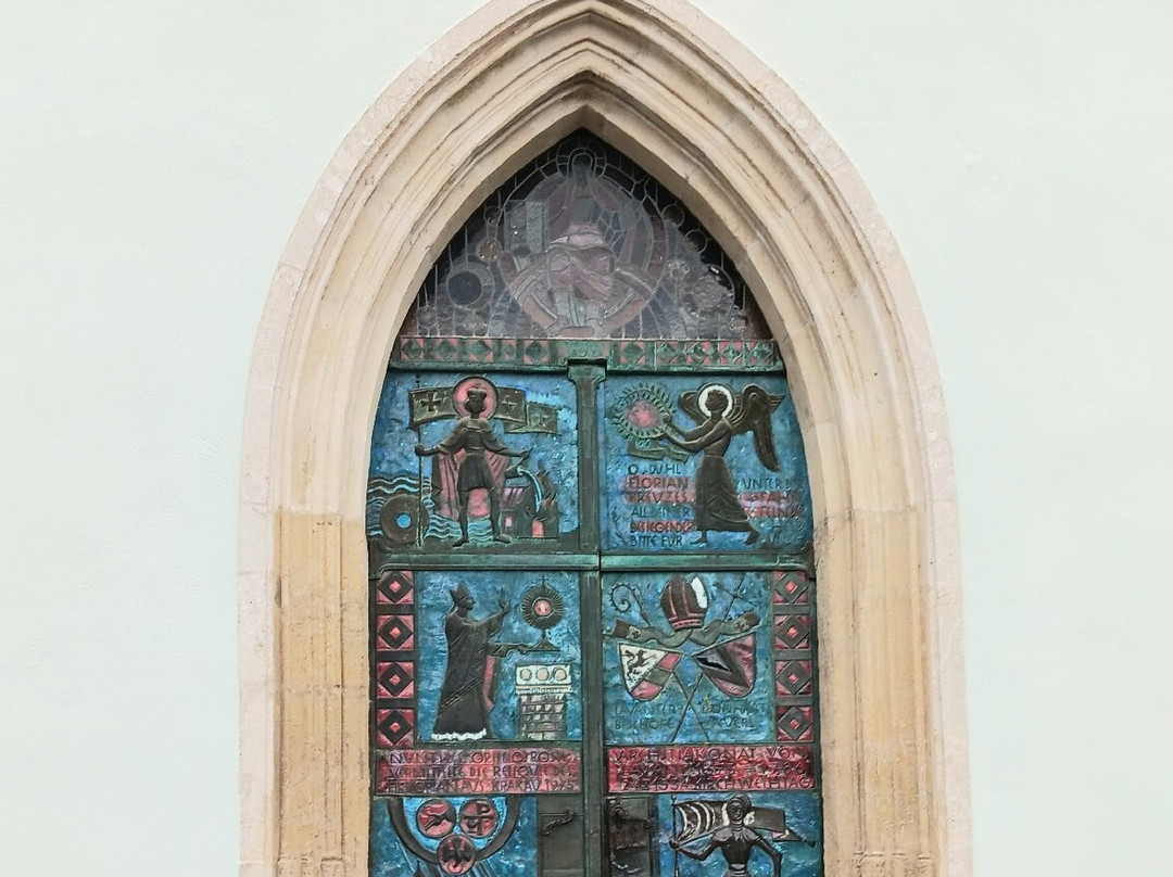Kath. Kirche-Gross St. Florian必去景点