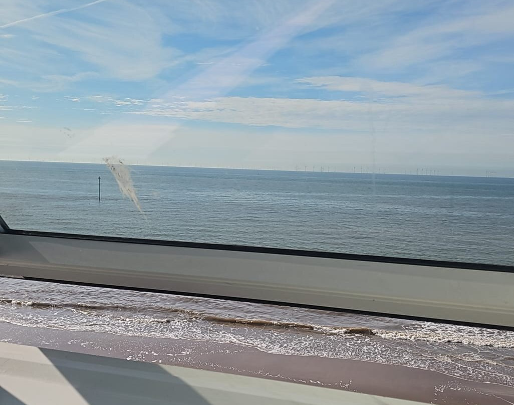 海滩水疗酒店主图