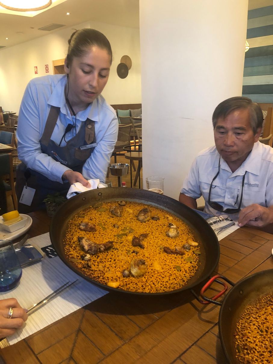 格拉纳达巴塞罗会议酒店-旅行者