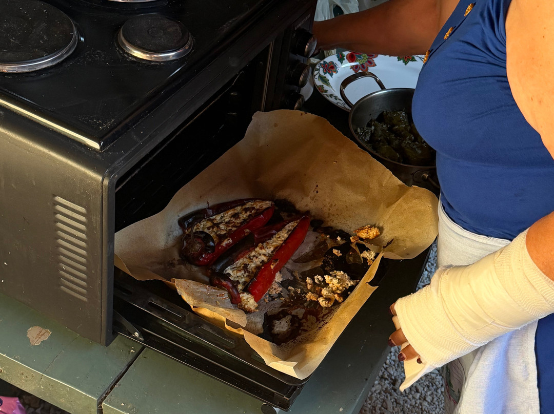 Cretan Traditional Cooking Lessons-Vamos必去景点