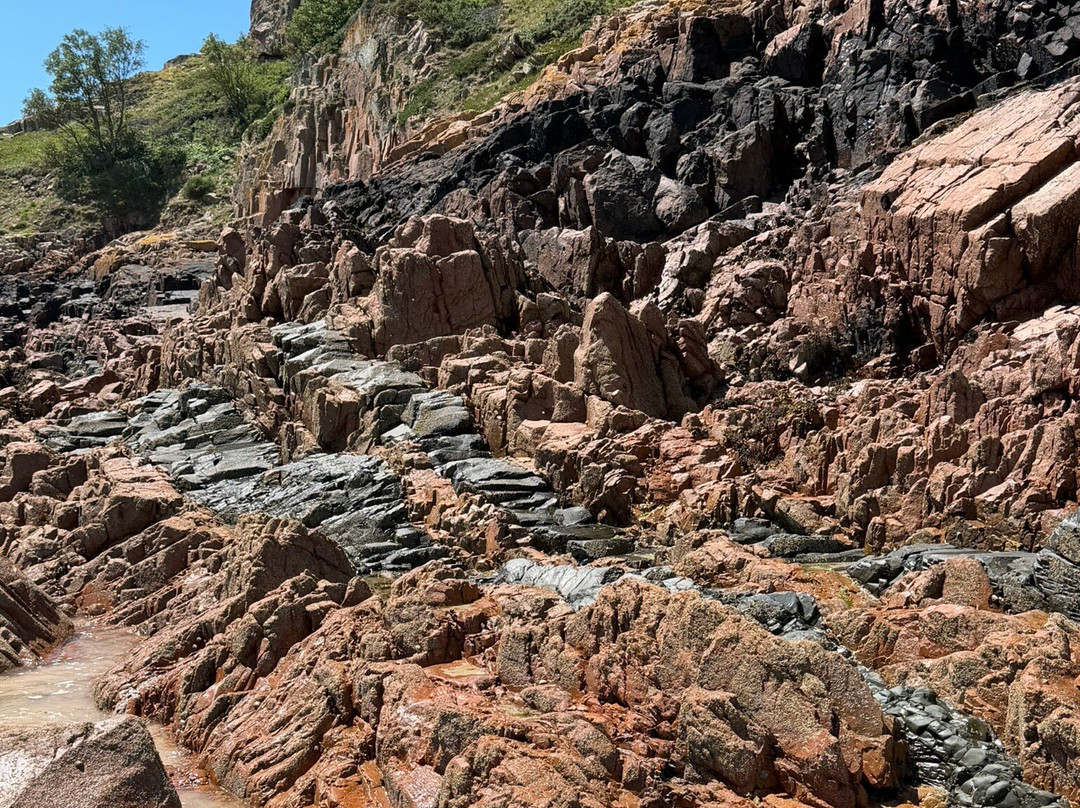 Beauport Beach-St. Aubin必去景点