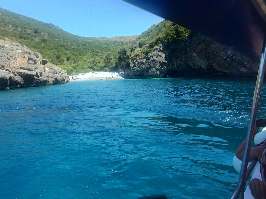 Spiaggia del Pozzallo-Marina di Camerota必去景点