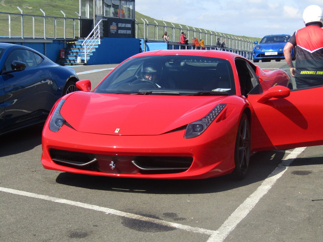 Knockhill Racing Circuit-丹弗姆林必去景点