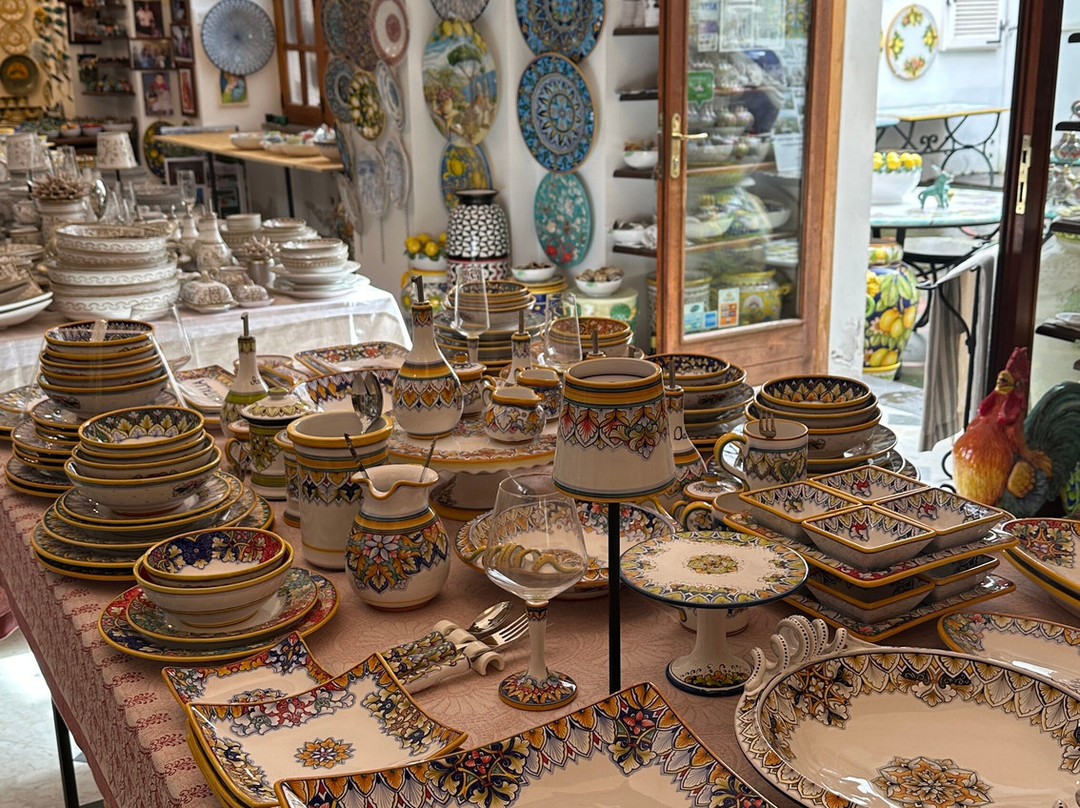 Ceramiche D'Arte Pascal-拉韦洛必去景点