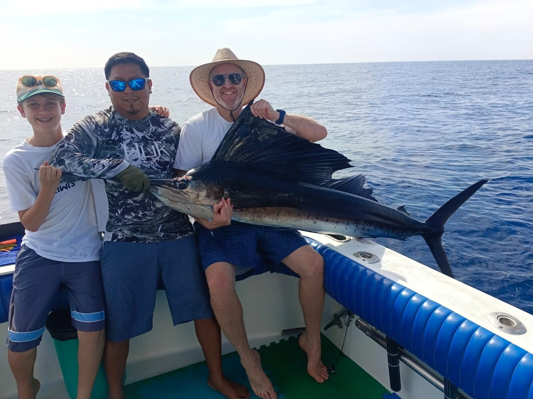 Fishing With Tico Huatulco-Crucecita必去景点