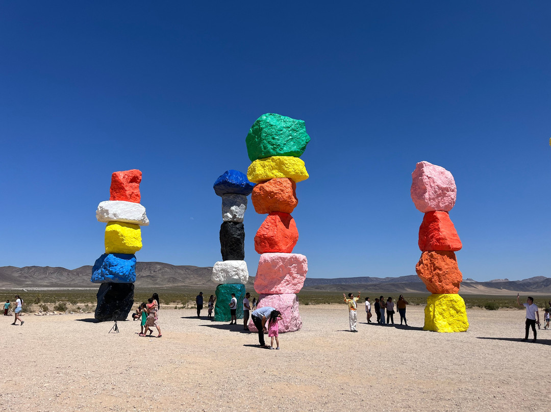 Seven Magic Mountains-Jean必去景点