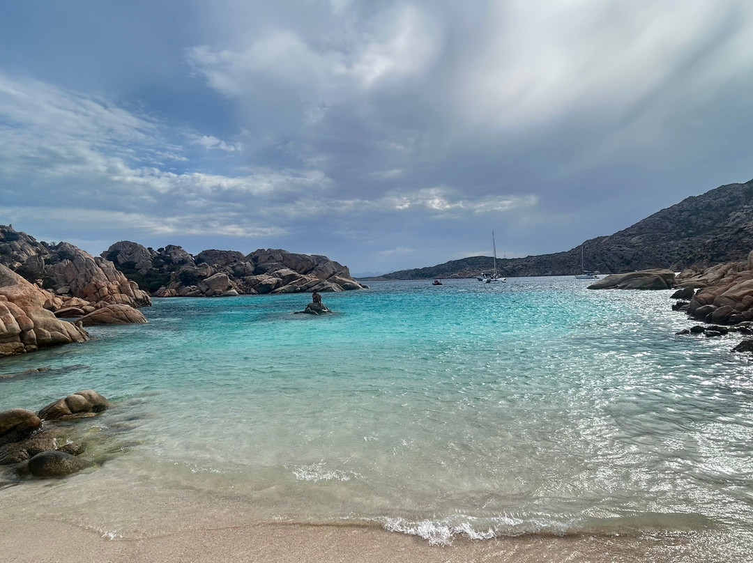 Spiaggia di Cala Coticcio-拉马达莱娜必去景点