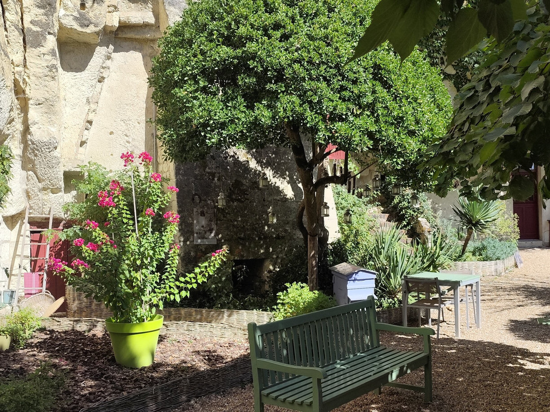La Magnanerie, site troglodytique-Bourre必去景点