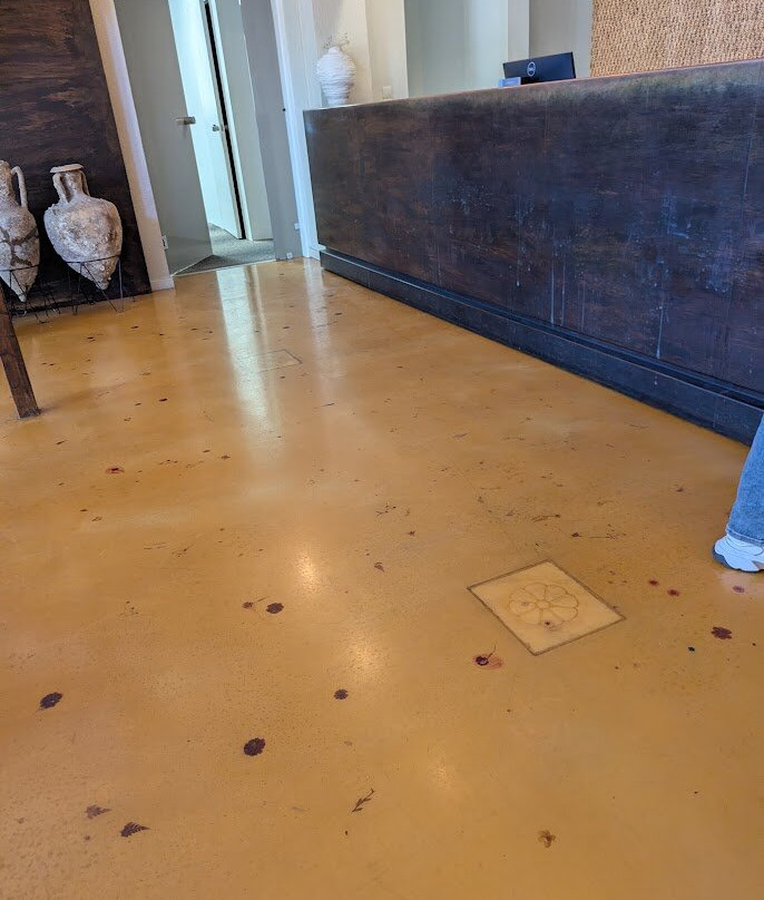 德里萨海滨度假酒店主图
