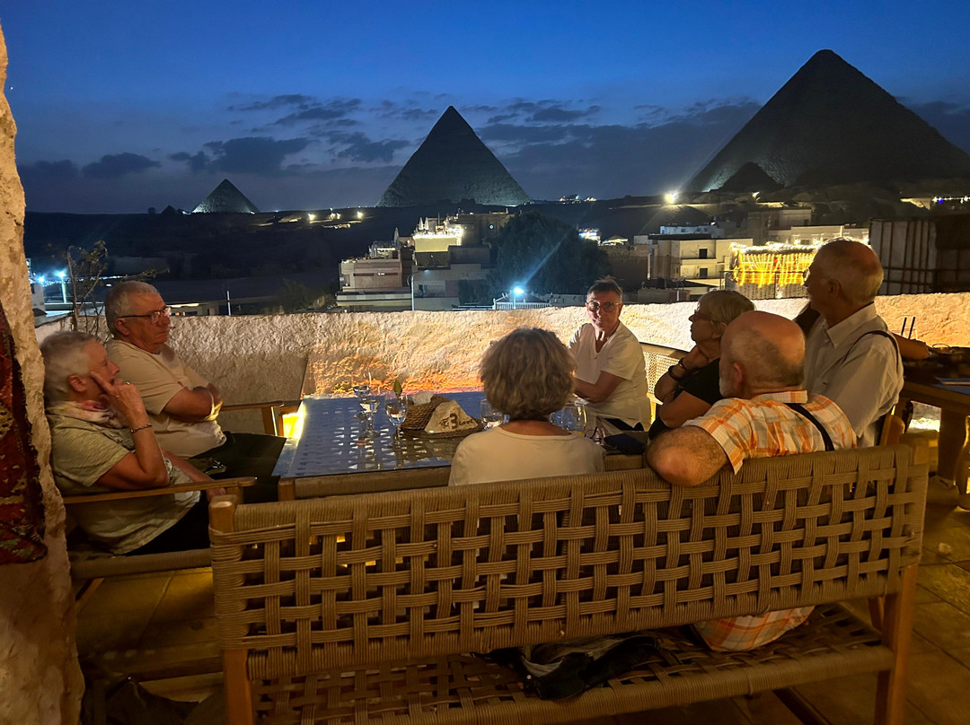 Pyramids Cave Lounge