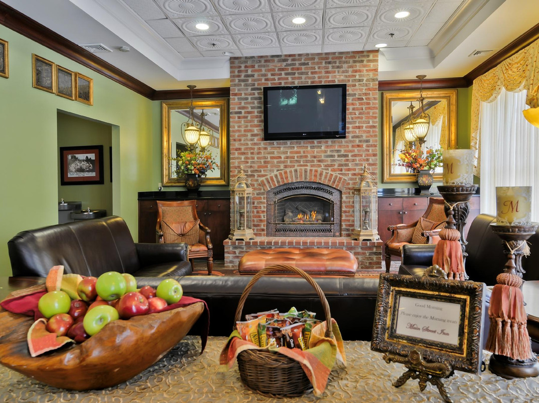 布莱克斯堡酒店住宿-Main Street Inn