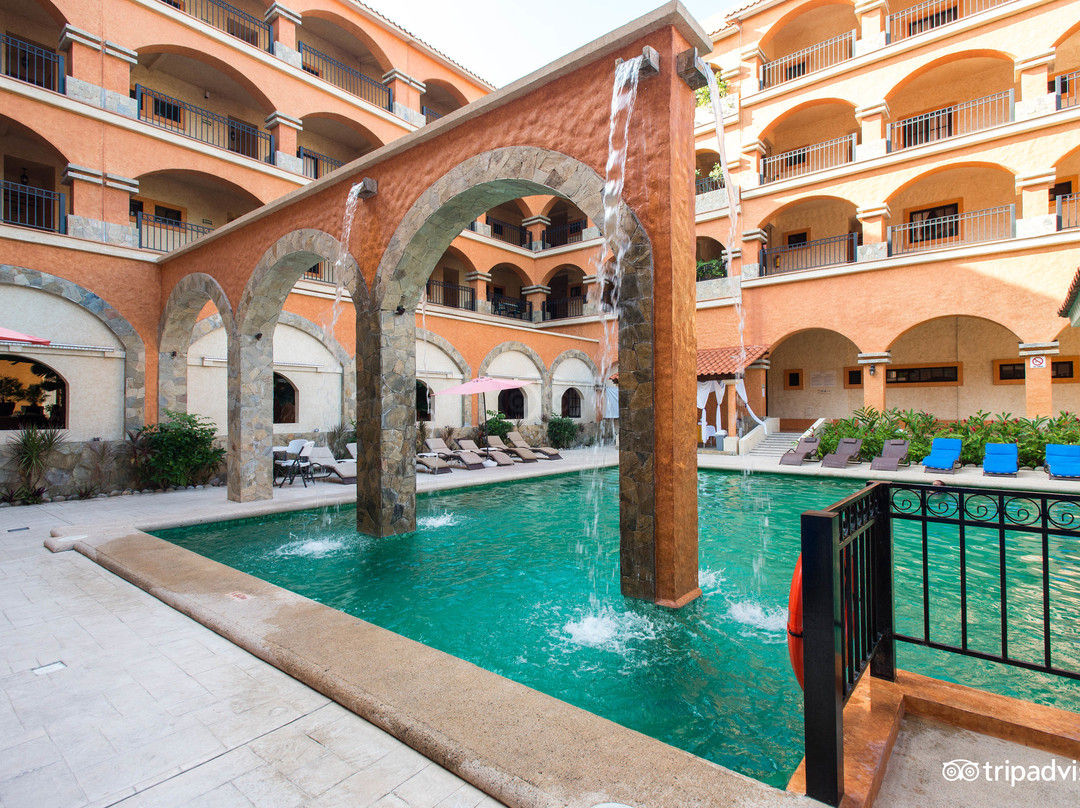 Marina Park Plaza Huatulco