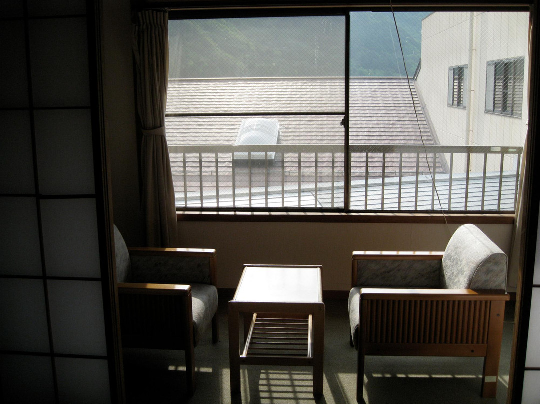 麻绩村酒店住宿-Kusayu-onsen Kamurikiso