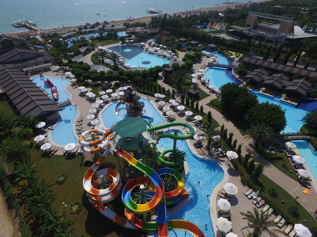 Limak Lara Deluxe Hotel & Resort主图