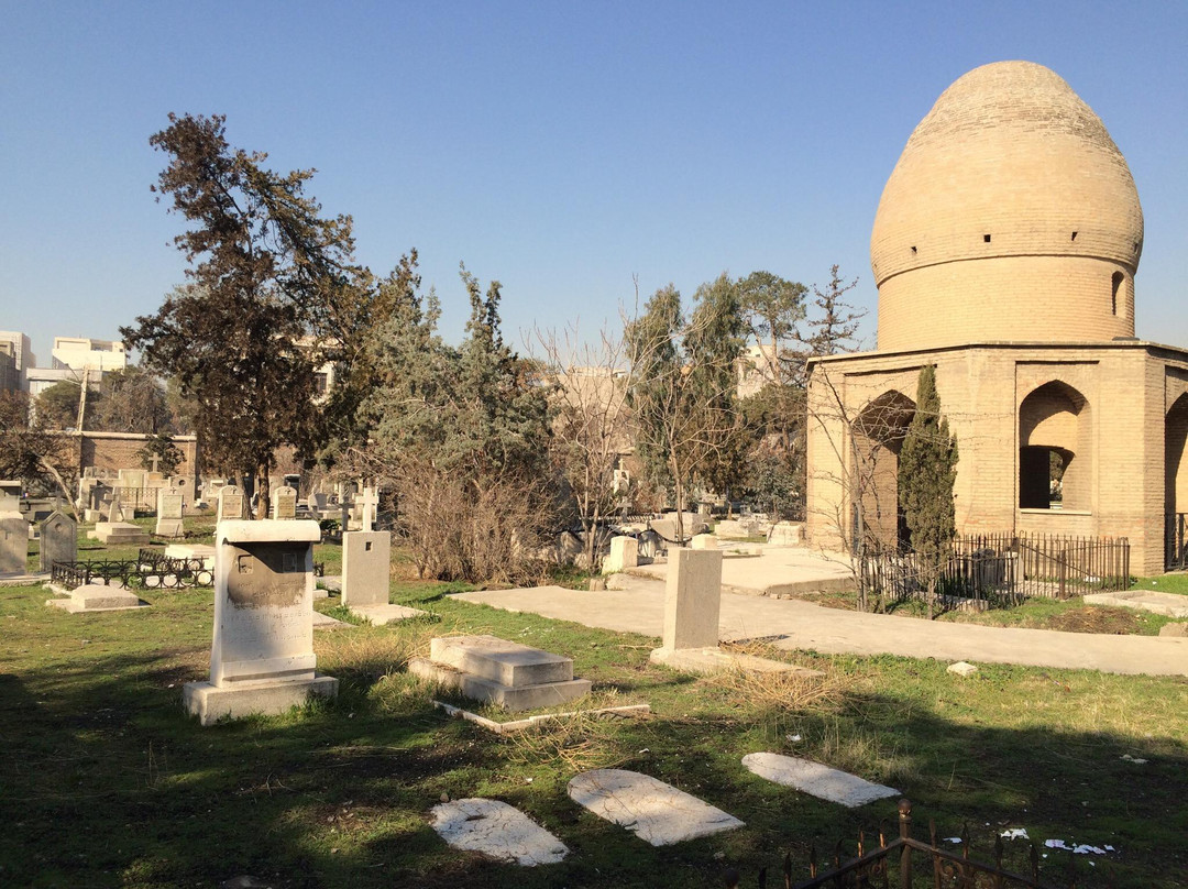 Doulab Catholic Cemetery景点图片