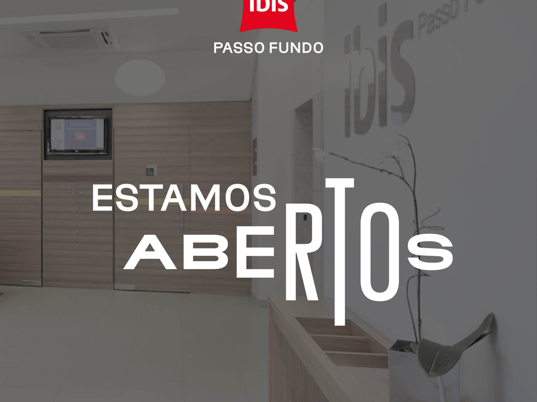 宜必思帕苏丰杜中心酒店主图