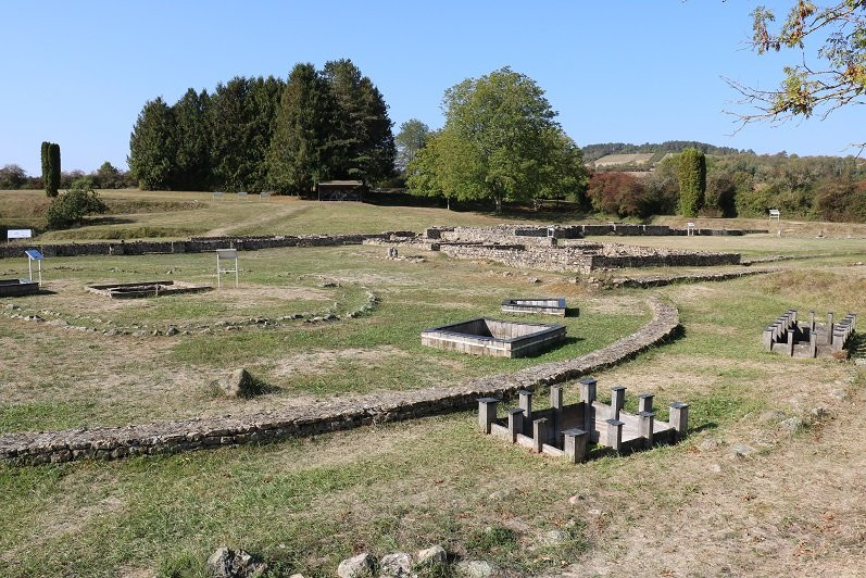 Archeological site Les Fontaines Salees景点图片