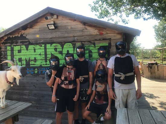 L'Embuscade Eco-Paintball-勒格罗迪鲁瓦必去景点