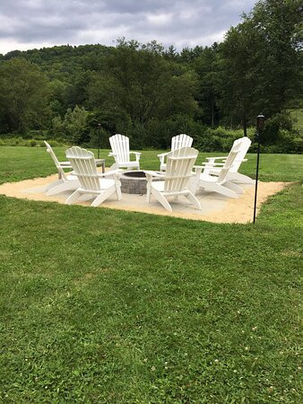 On The River Inn主图