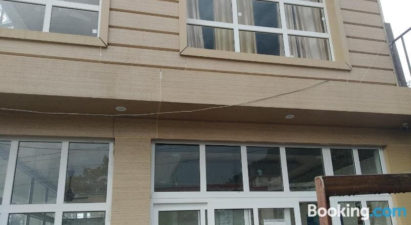 POP 84494 Whitehouse Hotel