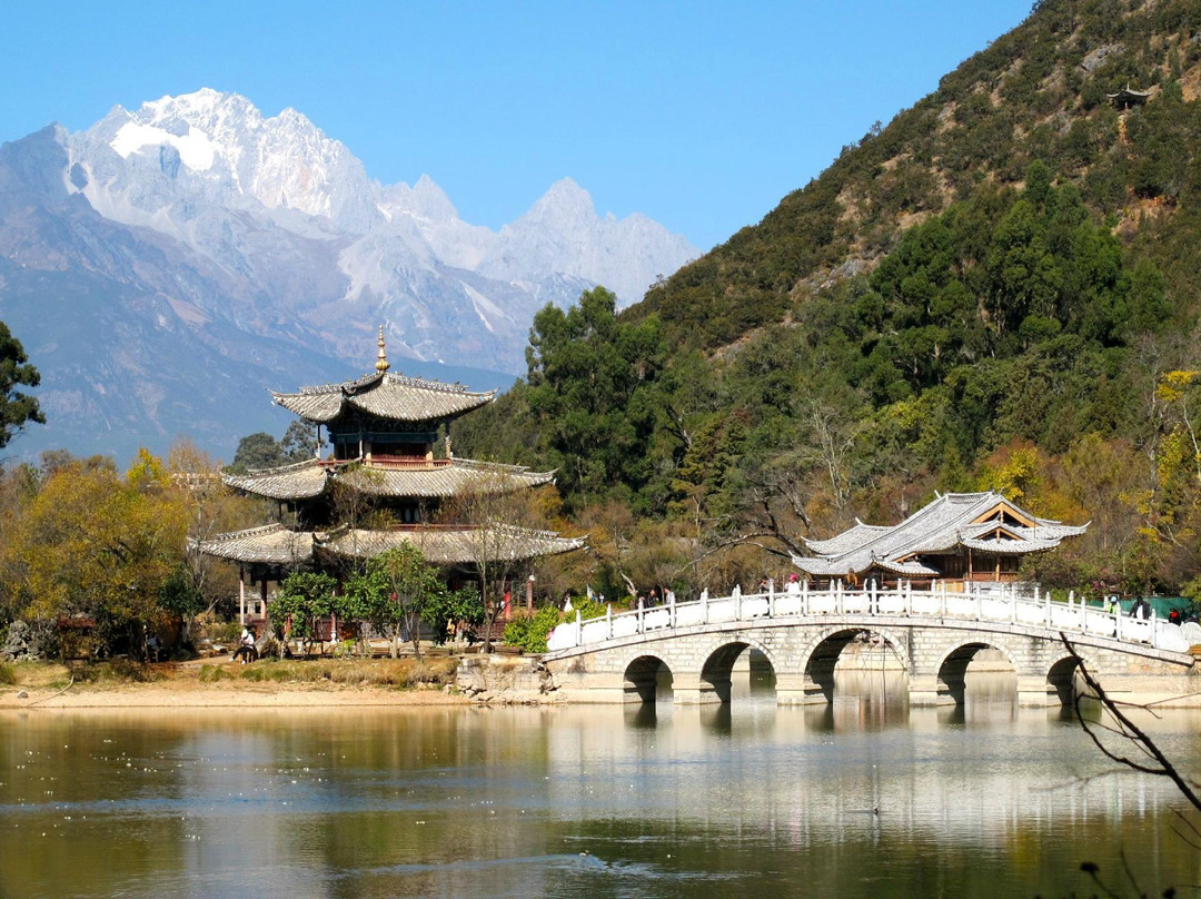 黑龙潭公园-丽江市必去景点