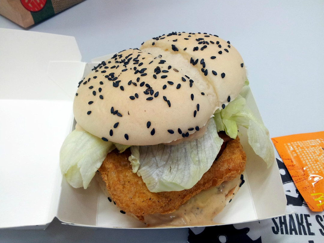 麦当劳咖啡店(万事达广场店)