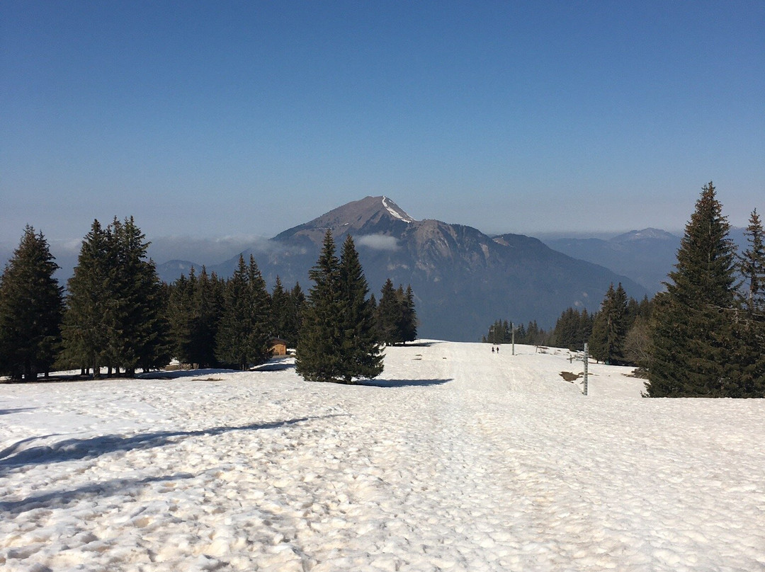 Lac Bénit景点图片