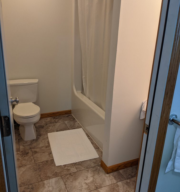 The Village Inn Motel主图