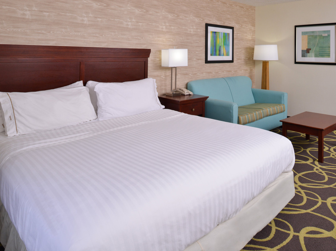 Holiday Inn Express & Suites Dayton-Huber Heights by IHG主图