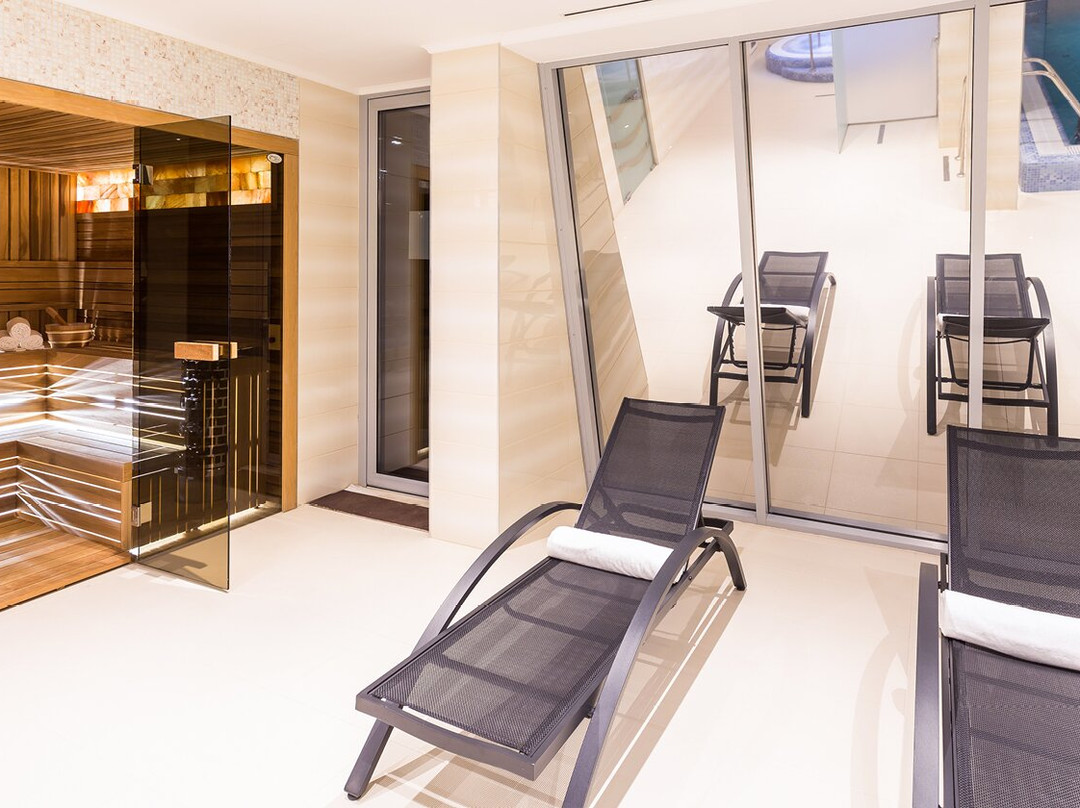 Outlet Hotel Polgár主图