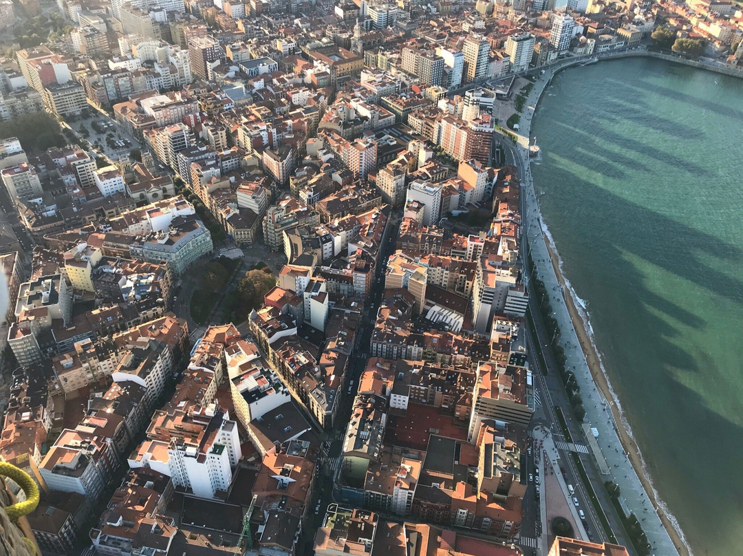 Volar en Asturias景点图片