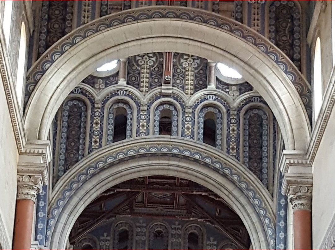 Basilique Notre-Dame de Brebières景点图片